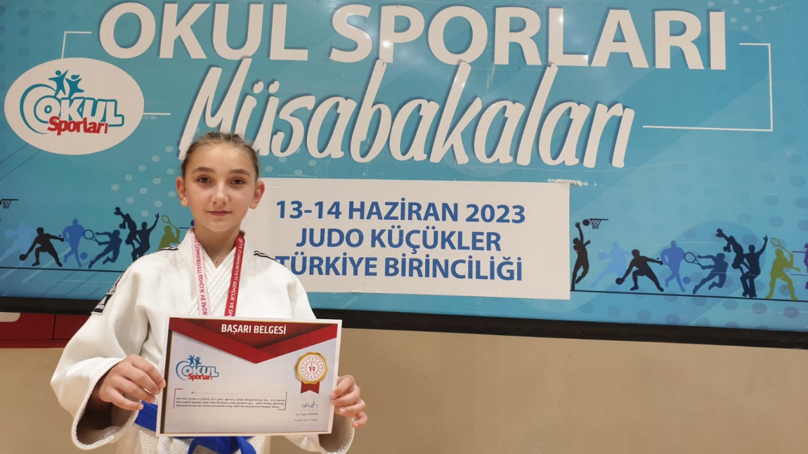 Türkiye 2. öğrencimiz okulumuzun gurur oldu.( Judo Küçükler'de)